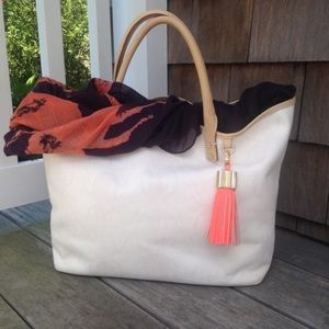 NWOT India Hicks Mayfair Bag - Stone